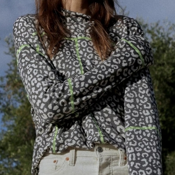 Anthropologie Tops - ANTHROPOLOGY X En Elly Gretchen Leopard Pullover